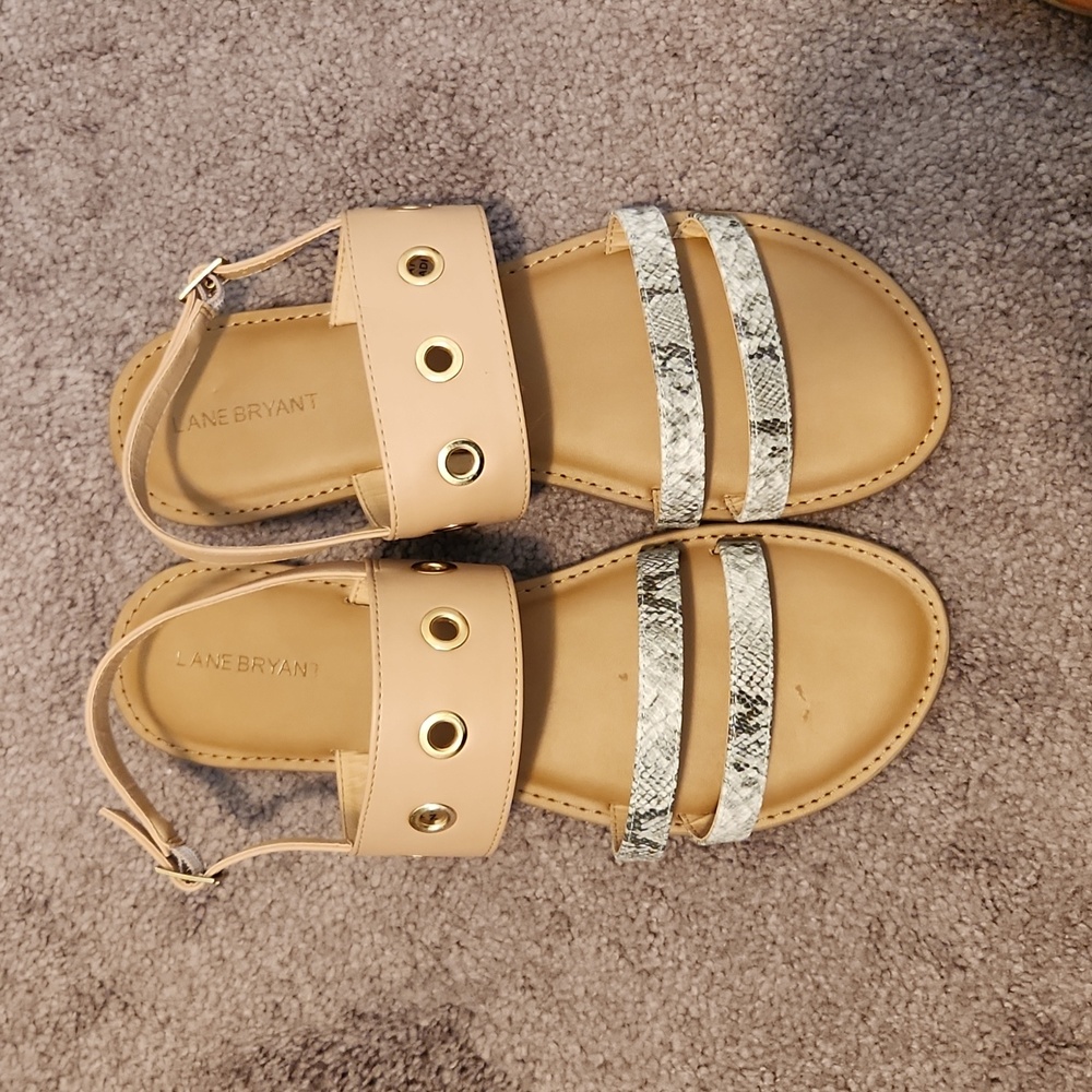 NWNB strappy sandals